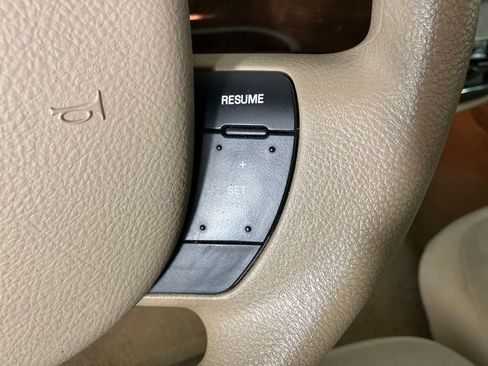 Used 2006 Mercury Grand Marquis GS image 18