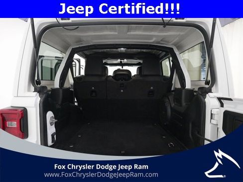 Used 2023 Jeep Wrangler Altitude image 10