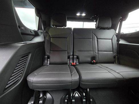 Used 2022 Chevrolet Tahoe Z71 image 21