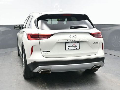 Used 2019 INFINITI QX50 Essential w/ Premium Heat Package image 5