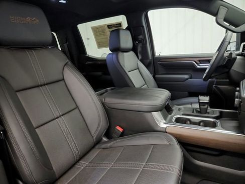 Used 2024 Chevrolet Silverado 1500 High Country w/ High Country Premium Package image 32
