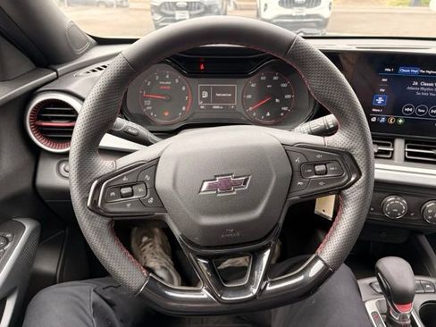 Used 2024 Chevrolet Trax RS FWD image 16
