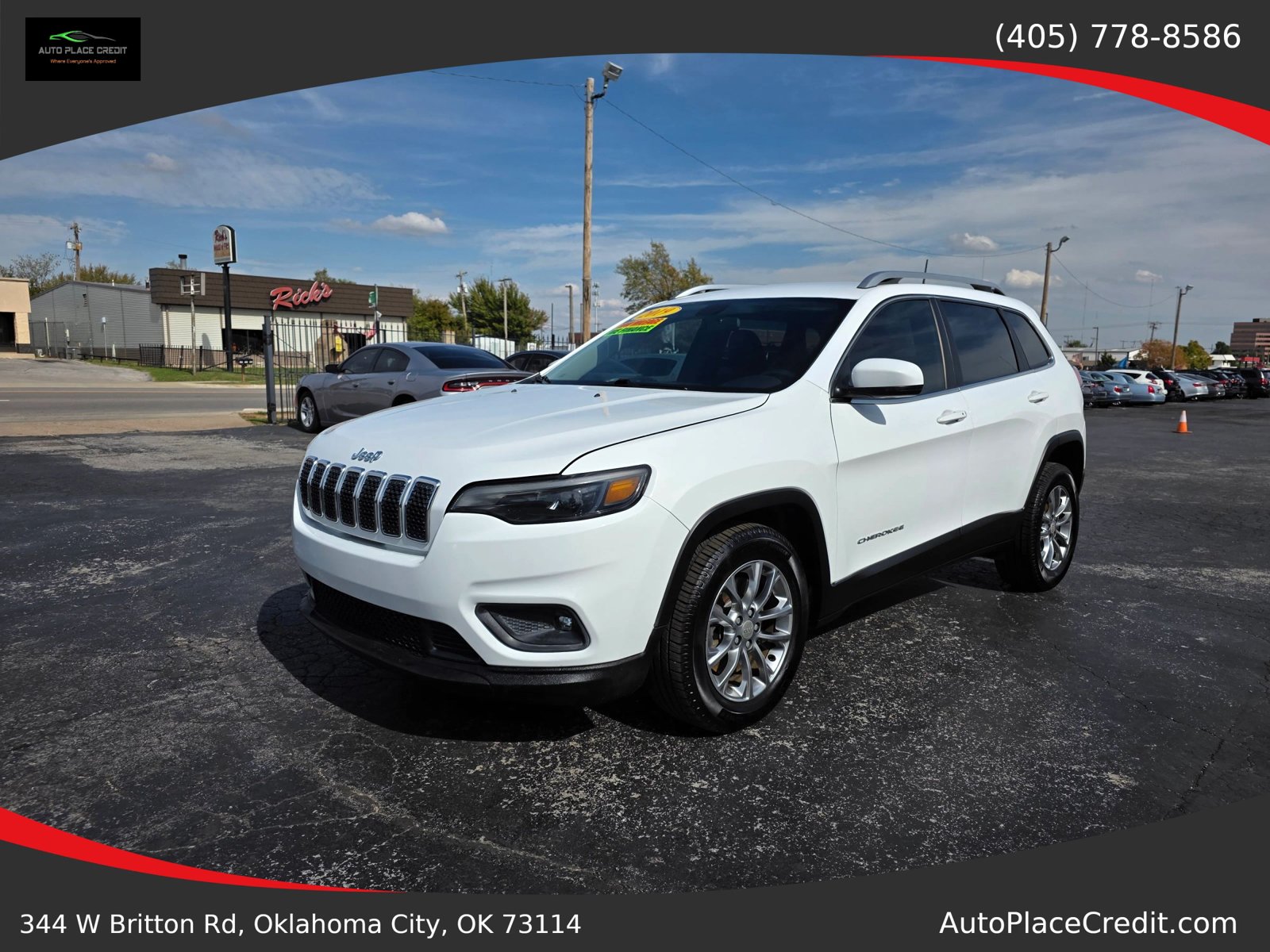 Used 2019 Jeep Cherokee Latitude Plus FWD image 1