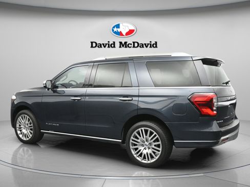 Used 2023 Ford Expedition Platinum RWD image 6