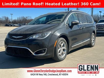 Used 2017 Chrysler Pacifica Limited w/ Advanced Safetytec Group
