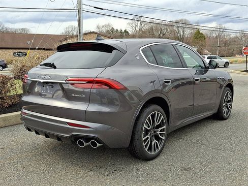 New 2025 Maserati Grecale GT image 25