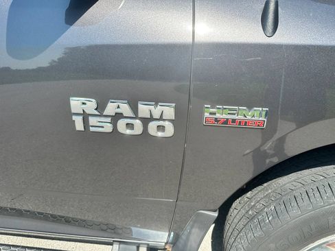 Used 2014 RAM 1500 Express AWD/4WD image 10