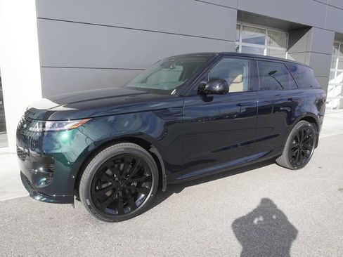 New 2026 Land Rover Range Rover Sport Dynamic SE image 3