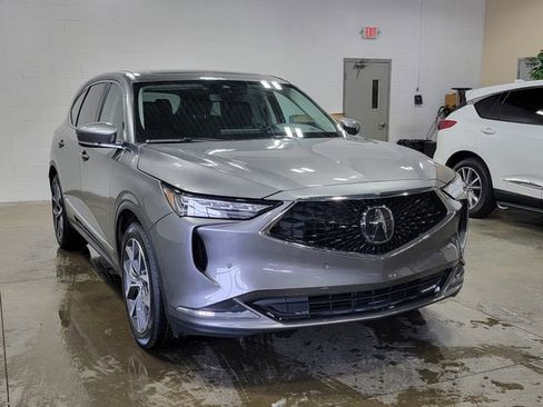 Used 2023 Acura MDX SH-AWD w/ Technology Package image 4