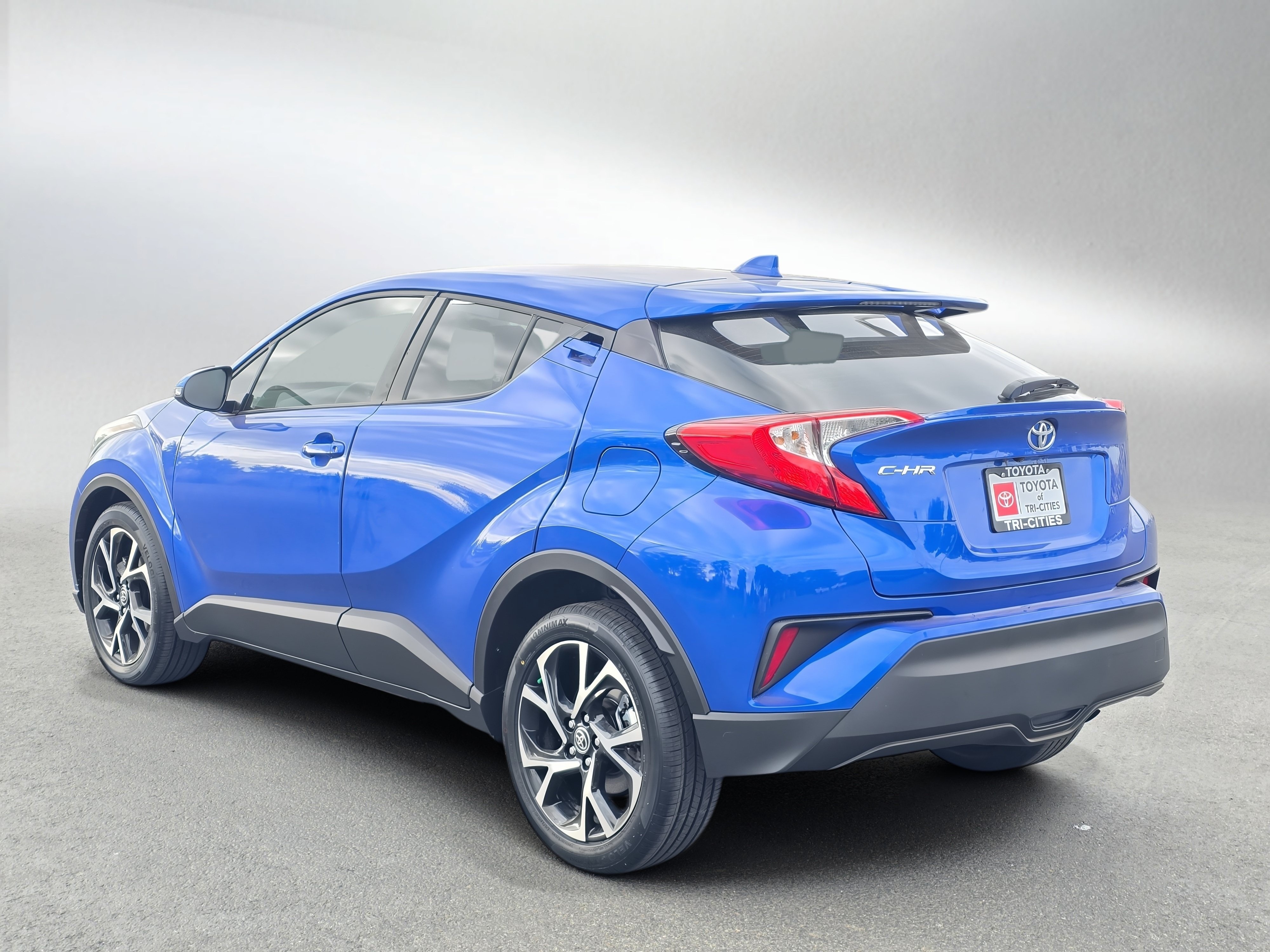 Certified 2021 Toyota C-HR XLE FWD image 4