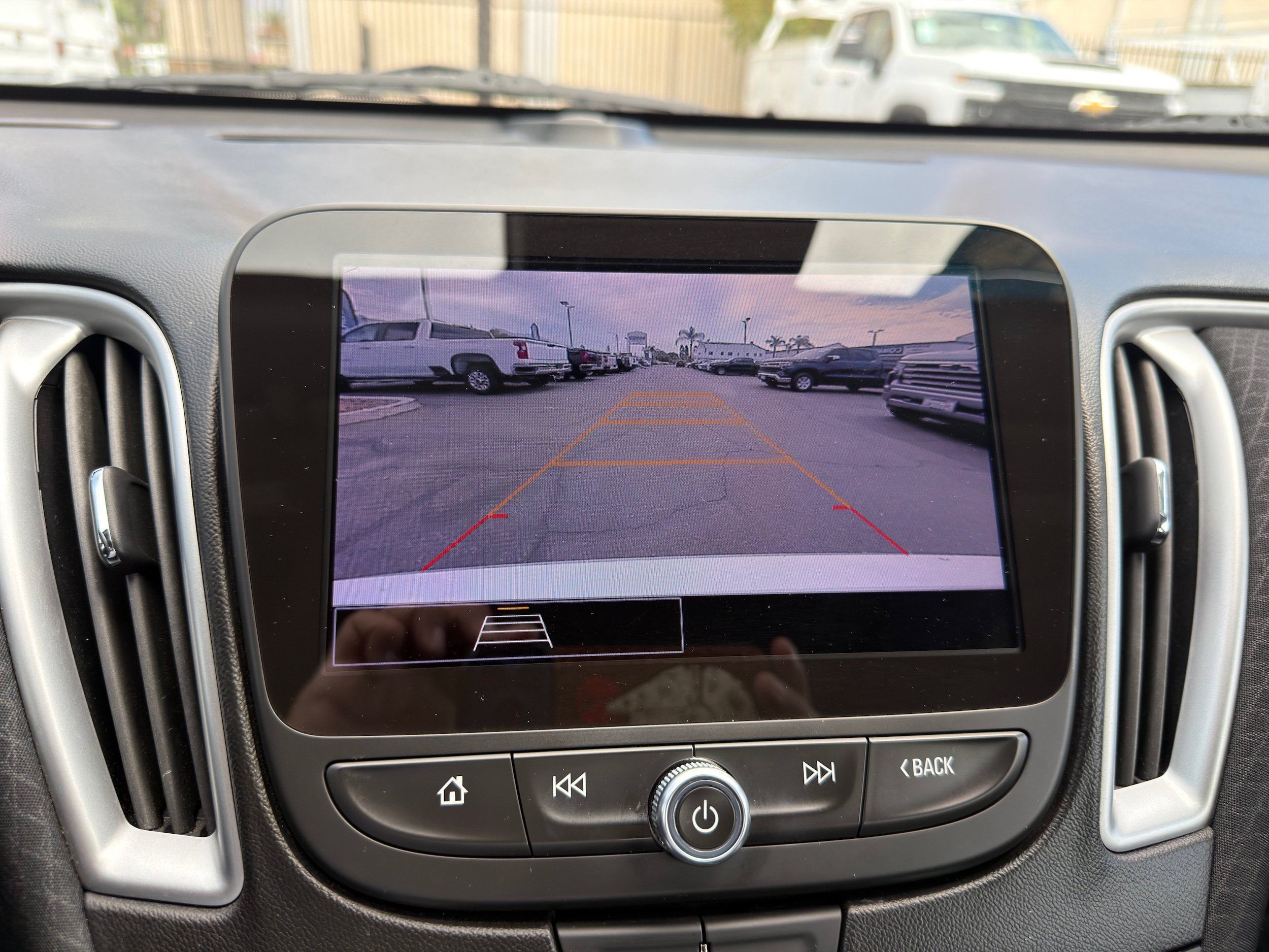 Used 2024 Chevrolet Malibu LT FWD image 36
