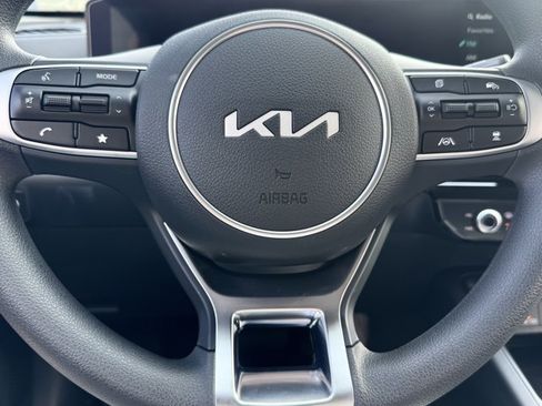 New 2026 Kia K5 LXS FWD image 6