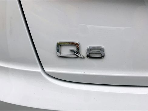 Certified 2023 Audi Q8 Premium w/ Convenience Package AWD/4WD image 33