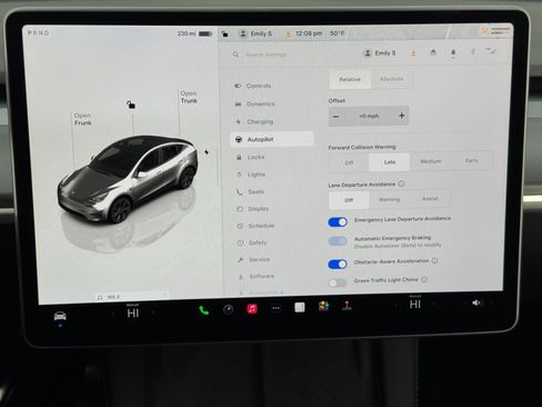 Used 2025 Tesla Model Y Long Range image 27