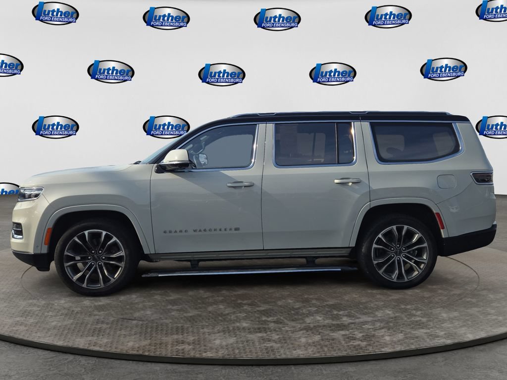 Used 2022 Jeep Grand Wagoneer Series III AWD/4WD image 2
