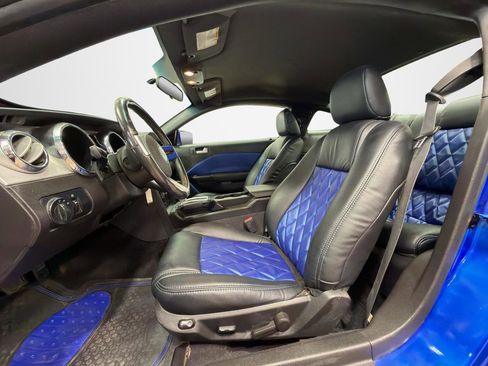 Used 2009 Ford Mustang Coupe RWD image 12