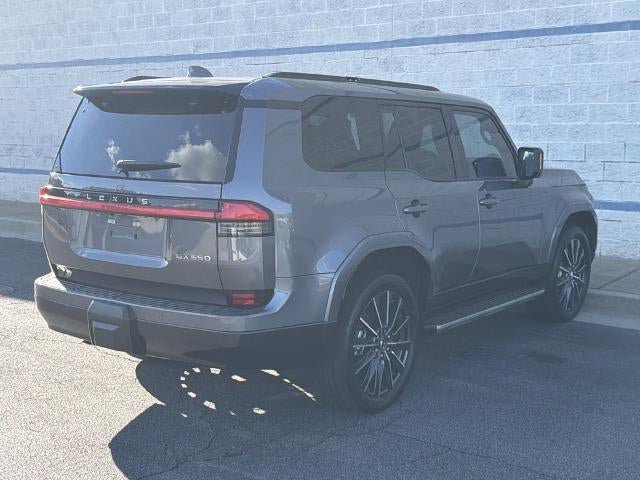 Used 2024 Lexus GX 550 w/ Accessory Package (Z1) AWD/4WD image 7