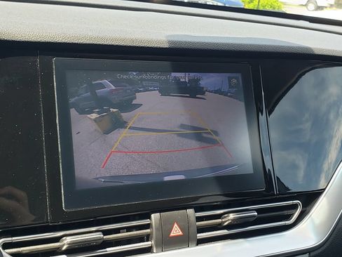 Used 2022 Kia Niro LXS FWD image 23