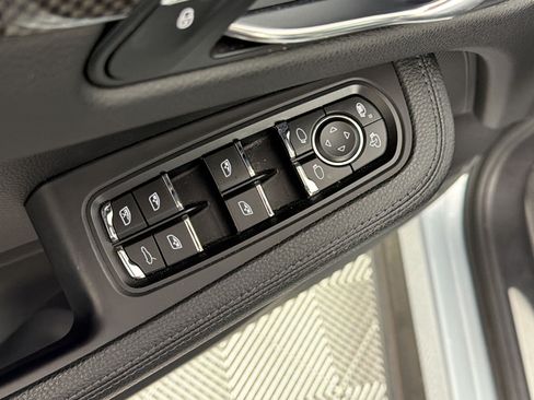 Certified 2018 Porsche Macan S AWD/4WD image 14