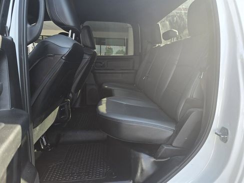 Used 2023 RAM 2500 Tradesman w/ Chrome Appearance Group image 10