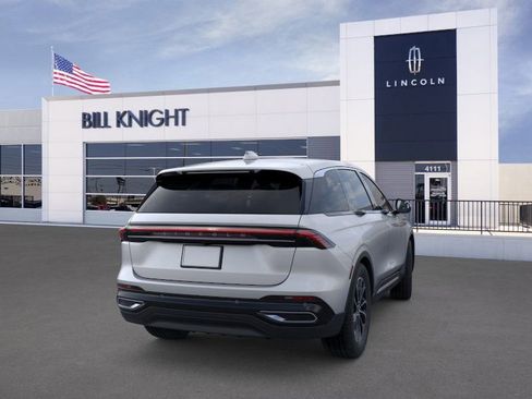 New 2026 Lincoln Nautilus Premier image 8