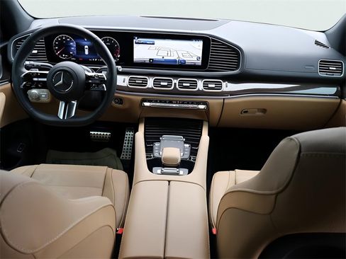 Certified 2025 Mercedes-Benz GLS 580 4MATIC image 16