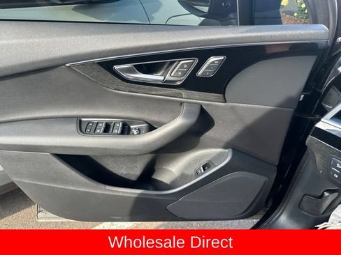 Used 2017 Audi Q7 3.0T Premium Plus w/ Premium Plus Package AWD/4WD image 7