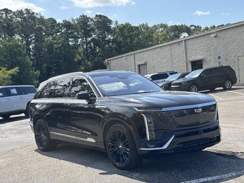 New 2026 Cadillac Vistiq Premium Luxury AWD/4WD image 6