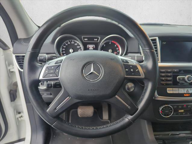 Used 2014 Mercedes-Benz GL 350 BlueTEC 4MATIC image 11