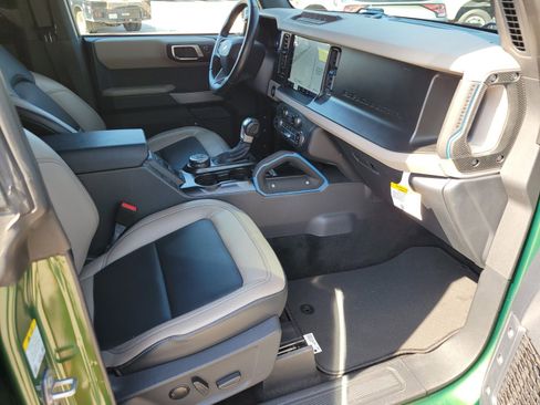 Certified 2023 Ford Bronco Wildtrak image 13