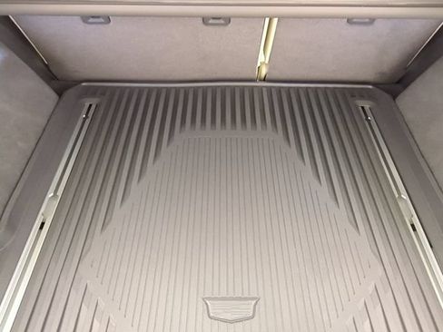 Certified 2024 Cadillac XT5 Premium Luxury w/ LPO, Floor Liner Package AWD/4WD image 25