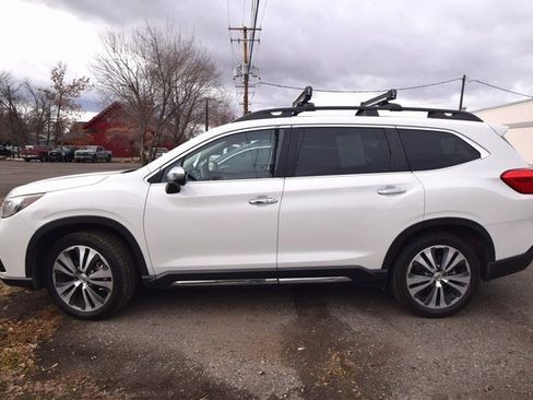 Used 2019 Subaru Ascent Touring image 2