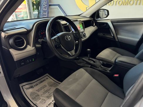 Used 2015 Toyota RAV4 LE AWD/4WD image 22