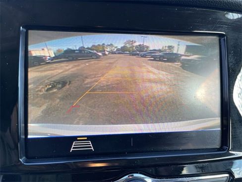 Used 2022 Buick Encore Preferred w/ Safety Package image 17