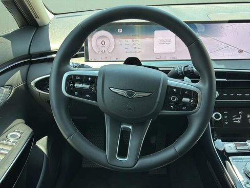 Certified 2026 Genesis GV70 2.5T AWD/4WD image 25