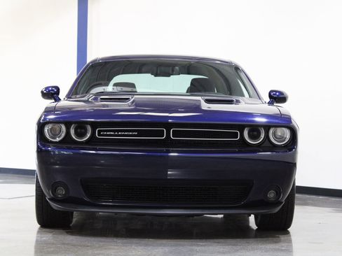 Used 2016 Dodge Challenger SXT Plus image 6