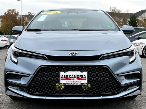 Used 2024 Toyota Corolla SE AWD/4WD image 3