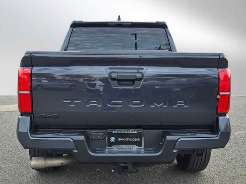 Used 2024 Toyota Tacoma TRD Sport image 4