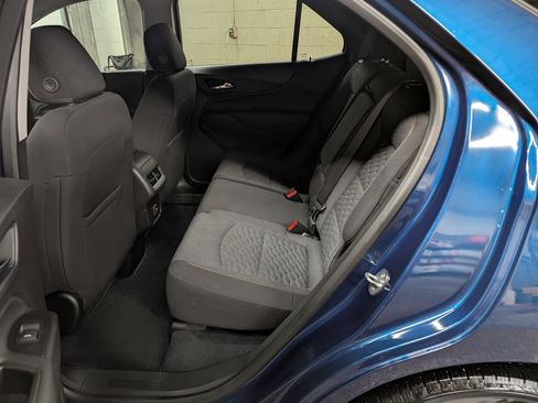 Used 2021 Chevrolet Equinox LT image 11