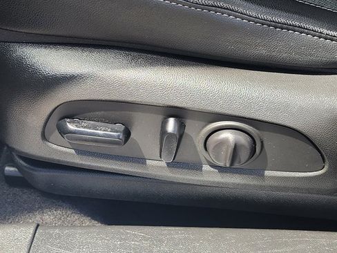 Used 2021 Buick Encore GX Select w/ Sport Touring Package image 12