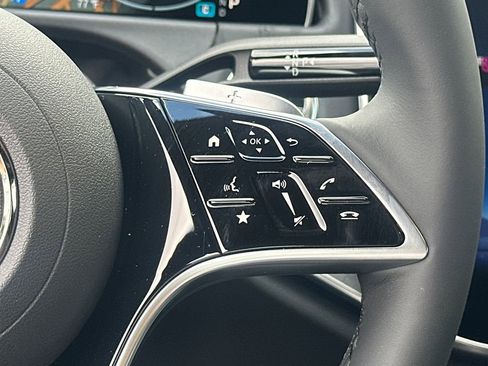 New 2026 Mercedes-Benz E 350 4MATIC Sedan image 29