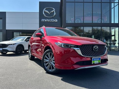 New 2025 MAZDA CX-5 Signature image 2