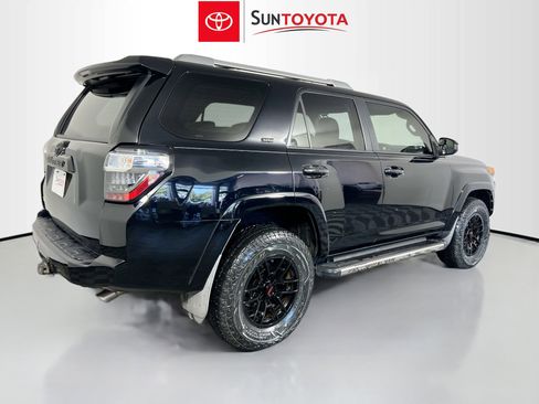Used 2016 Toyota 4Runner SR5 image 4