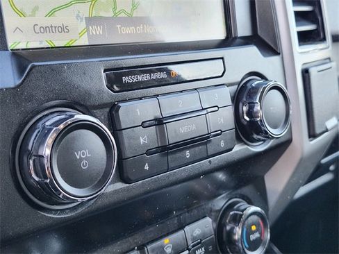 Used 2020 Ford F150 Lariat image 28