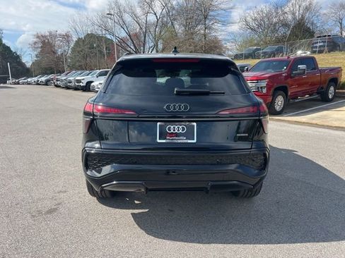 New 2026 Audi Q3 quattro 2.0T AWD/4WD image 5