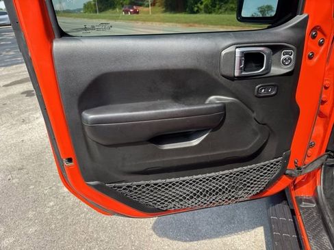 Used 2019 Jeep Wrangler Unlimited Sport S AWD/4WD image 15