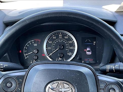 Used 2022 Toyota Corolla LE image 13