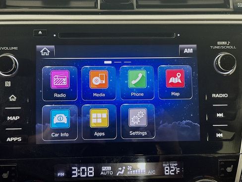 Used 2018 Subaru Outback 3.6R Limited AWD/4WD image 21