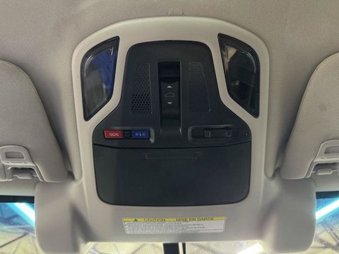 Used 2020 Subaru Outback Touring XT image 23