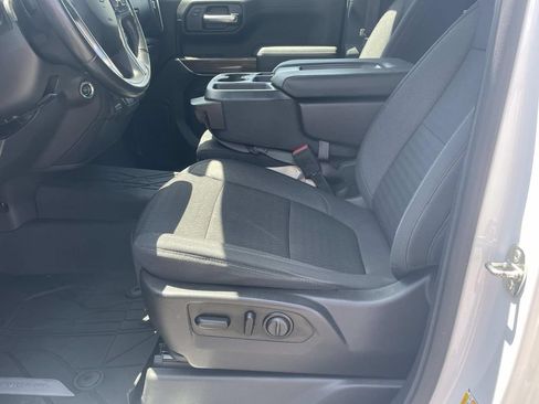 Used 2021 Chevrolet Silverado 1500 LT AWD/4WD image 16